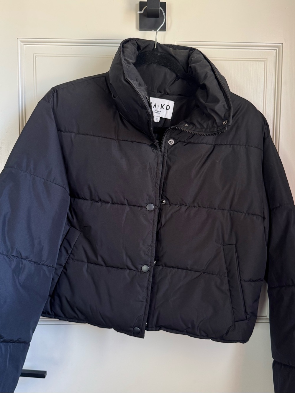 NA-KD Black Cropped Puffer Jacket